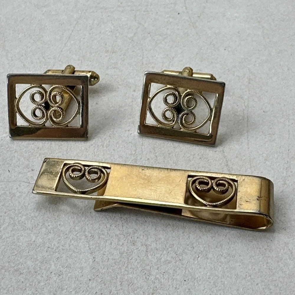 Vintage Gold Tone Heart Cufflinks & Tie Clip Set Unmarked